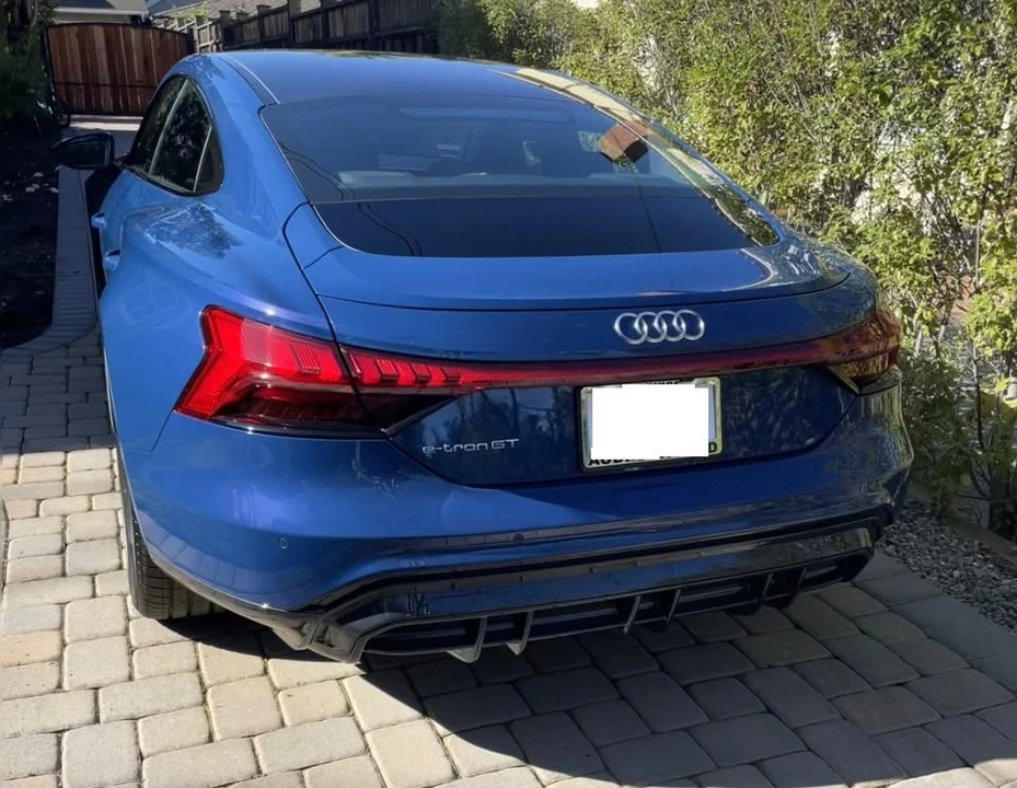 2023 Audi e-tron GT - Image 6 of 19