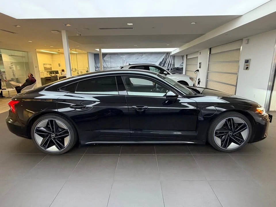2023 Audi e-tron GT - Image 4 of 14