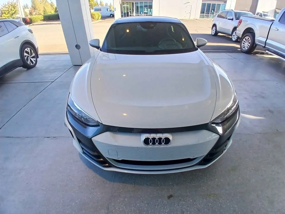 2023 Audi e-tron GT - Image 2 of 11