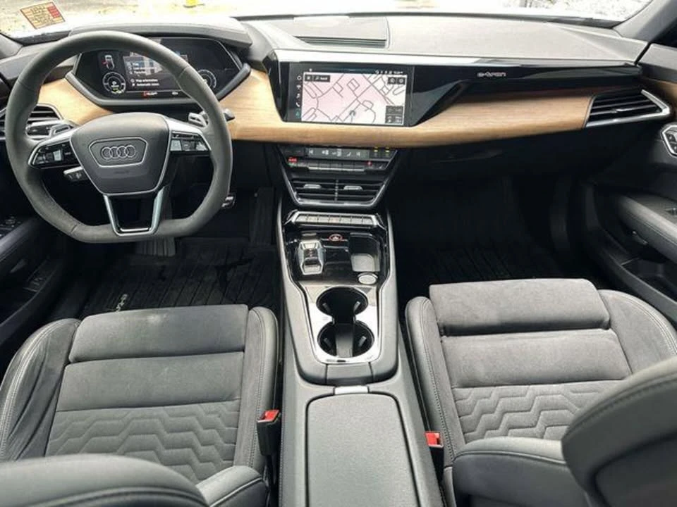 2023 Audi e-tron GT - Image 11 of 14