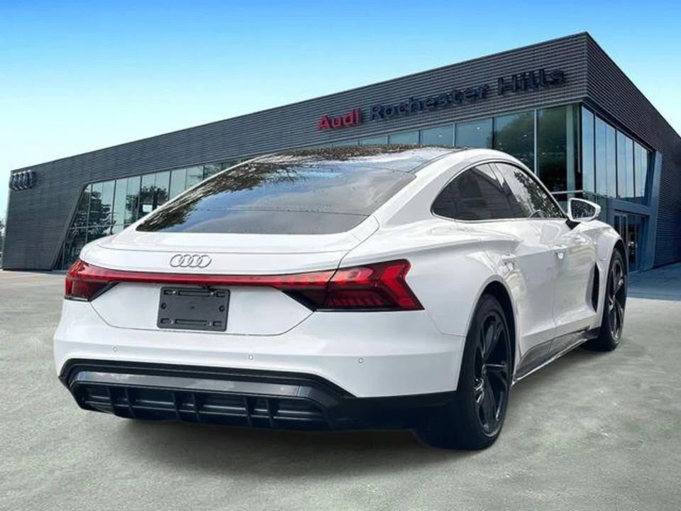 2023 Audi e-tron GT - Image 4 of 14