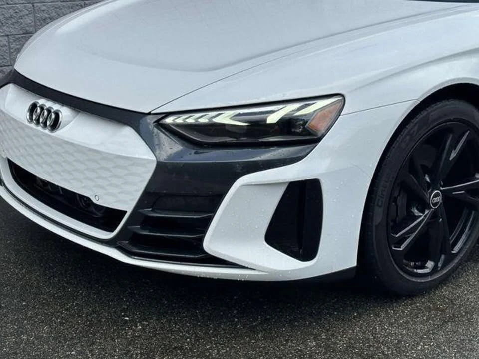2023 Audi e-tron GT - Image 6 of 14