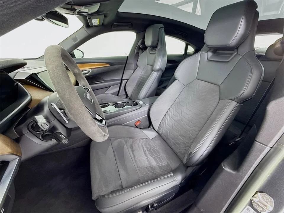 2023 Audi e-tron GT - Image 15 of 18