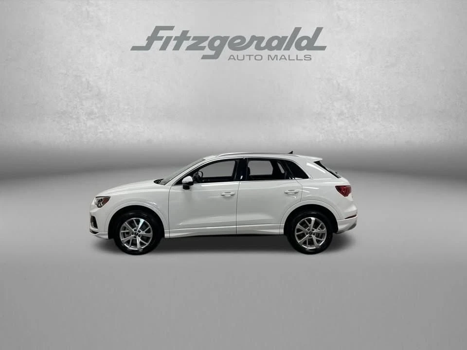 2023 Audi F3 Q3 - Image 2 of 18