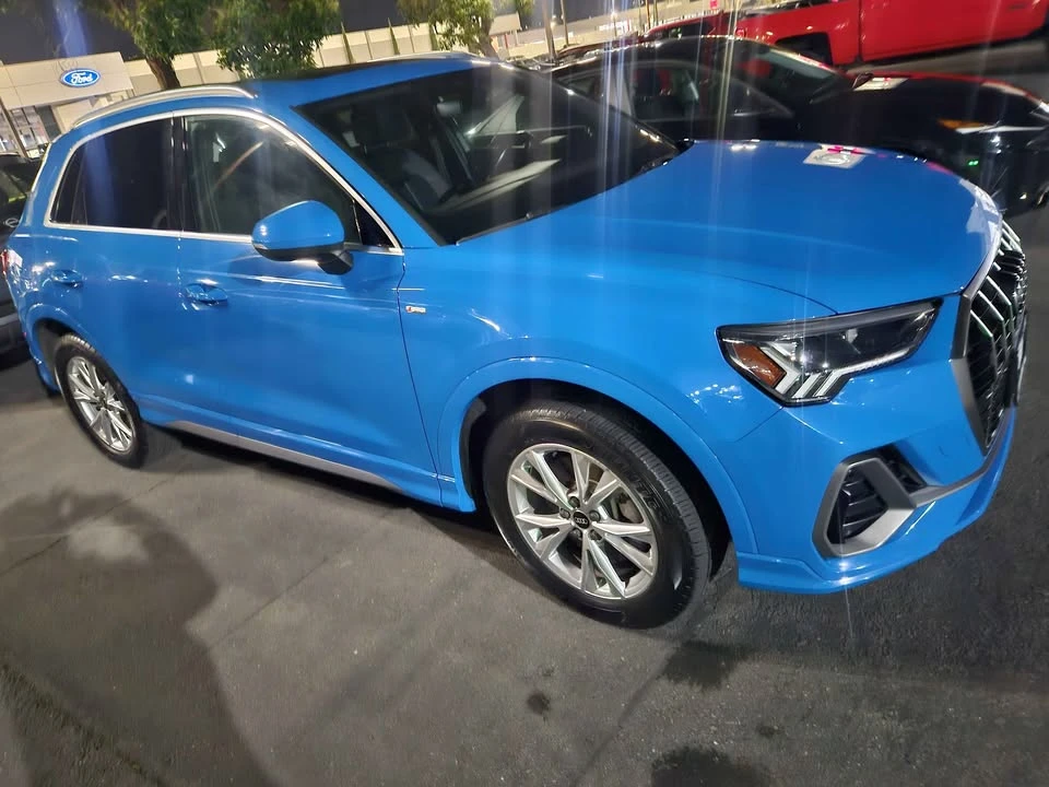 2023 Audi F3 Q3 - Image 2 of 5