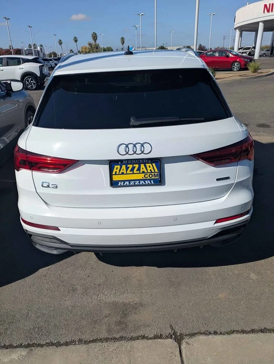2023 Audi F3 Q3 - Image 3 of 4