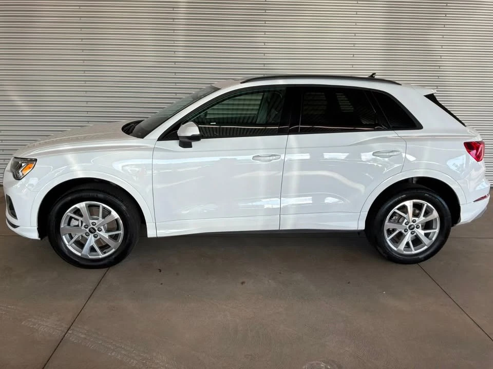 2023 Audi F3 Q3 - Image 2 of 20