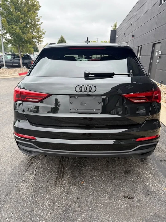 2023 Audi F3 Q3 - Image 4 of 17