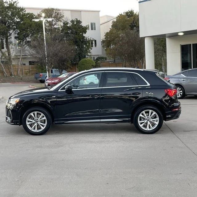 2023 Audi F3 Q3 - Image 2 of 17