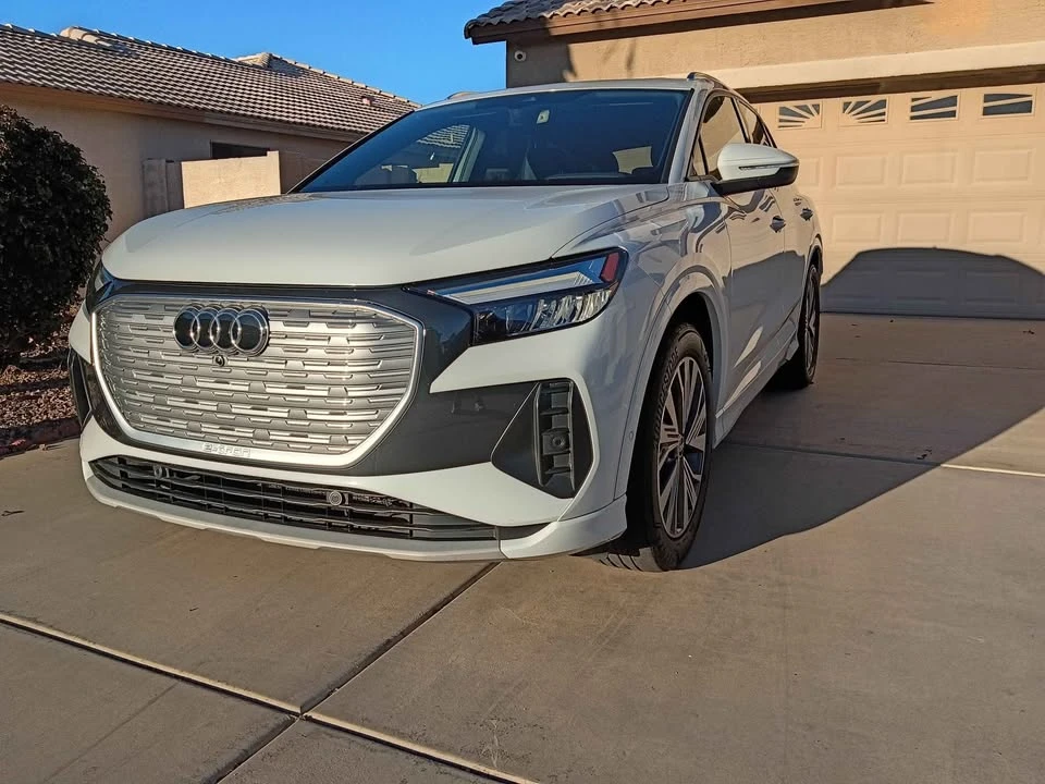 2023 Audi Q4 e-tron - Image 2 of 13
