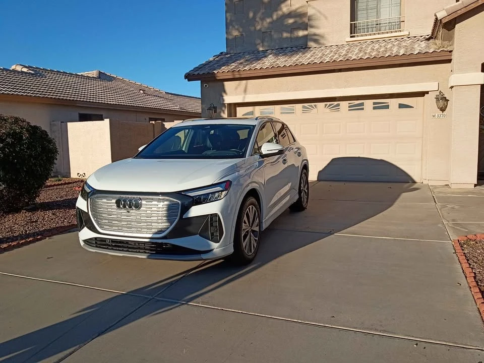2023 Audi Q4 e-tron - Image 5 of 13