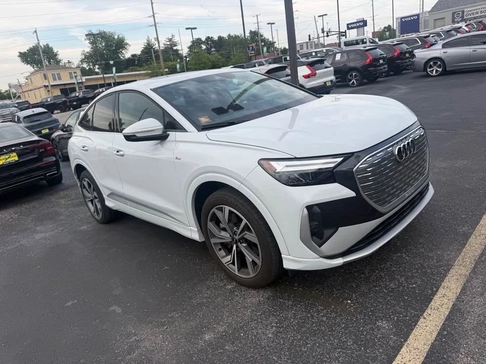 2023 Audi Q4 e-tron - Image 3 of 20