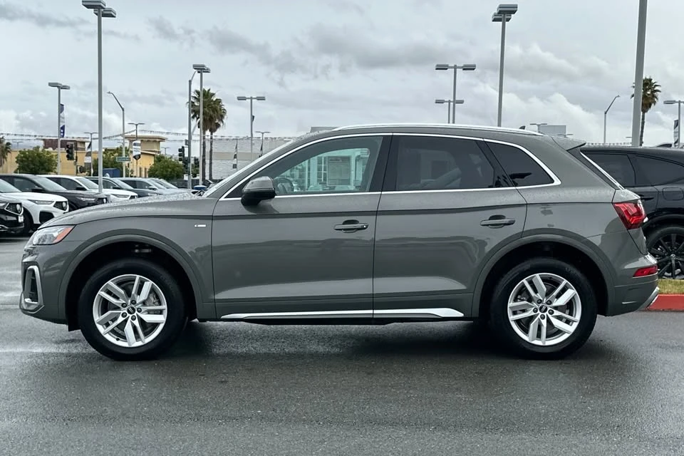 2023 Audi FY Q5 - Image 2 of 13