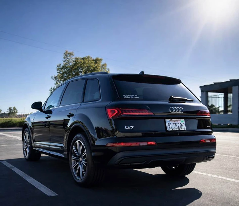 2023 Audi 4M Q7 - Image 2 of 18