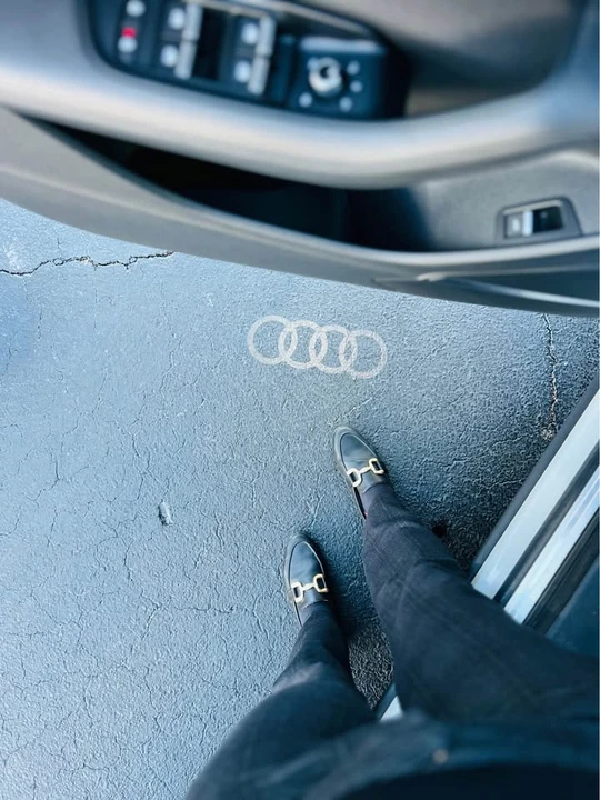 2023 Audi 4M Q7 - Image 2 of 13