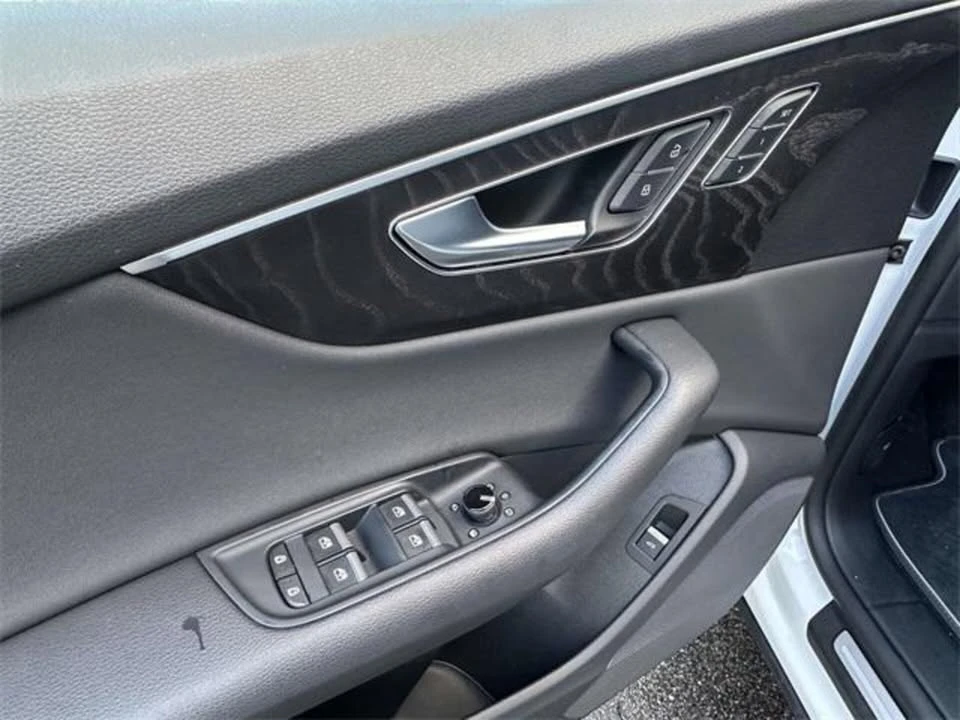 2023 Audi Q8 - Image 12 of 13