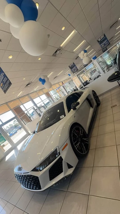 2023 Audi 4S R8 - Image 2 of 2