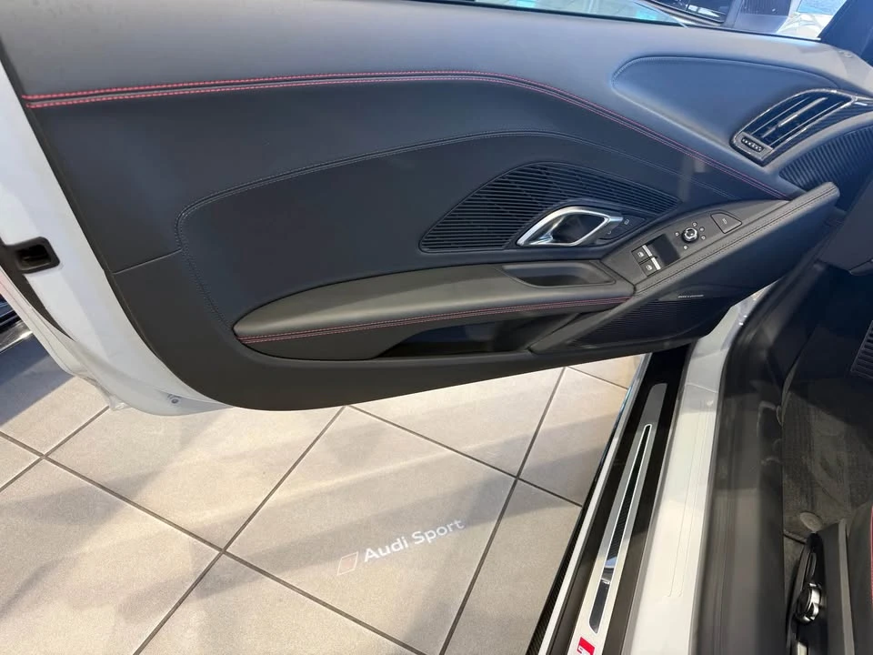 2023 Audi 4S R8 - Image 7 of 10