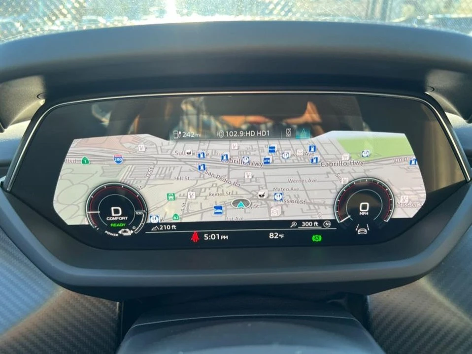 2023 Audi e-tron GT - Image 14 of 20