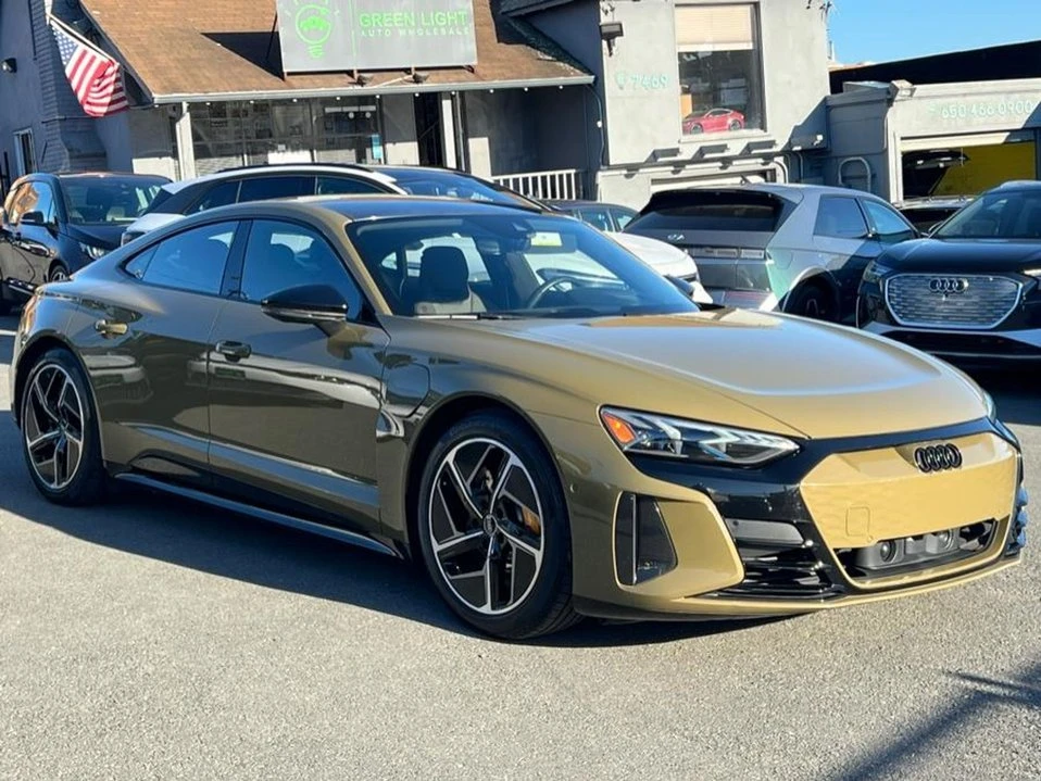 2023 Audi e-tron GT - Image 3 of 20