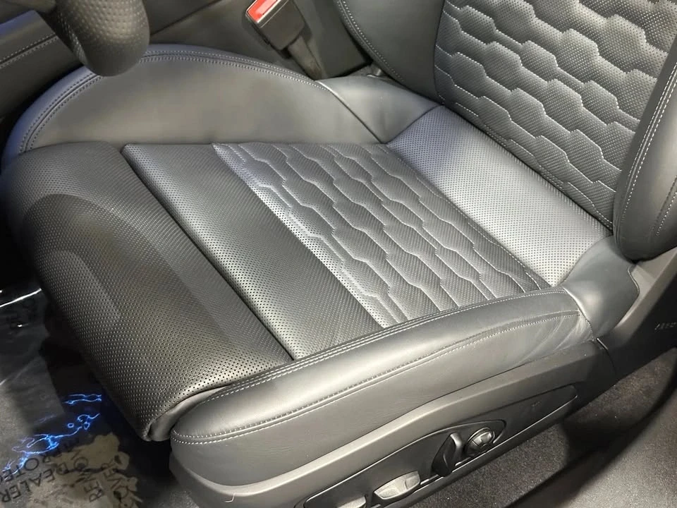 2023 Audi e-tron GT - Image 19 of 19