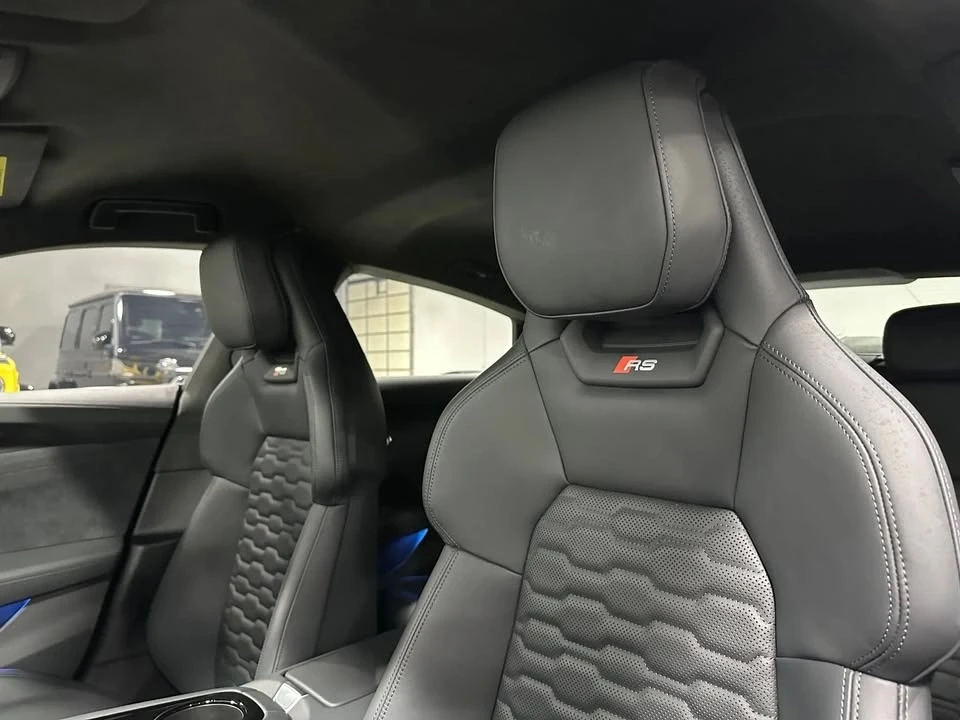 2023 Audi e-tron GT - Image 15 of 19