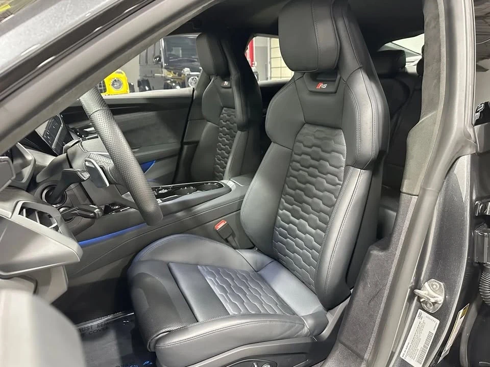 2023 Audi e-tron GT - Image 14 of 19