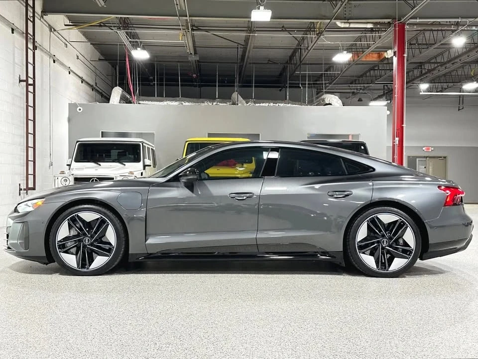 2023 Audi e-tron GT - Image 8 of 19