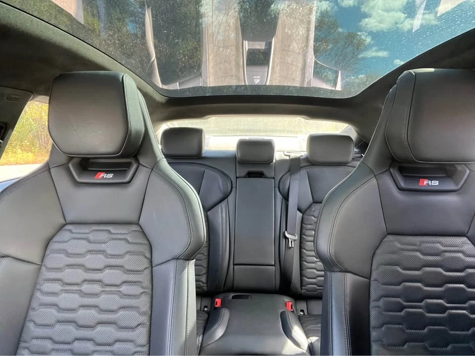 2023 Audi e-tron GT - Image 9 of 12