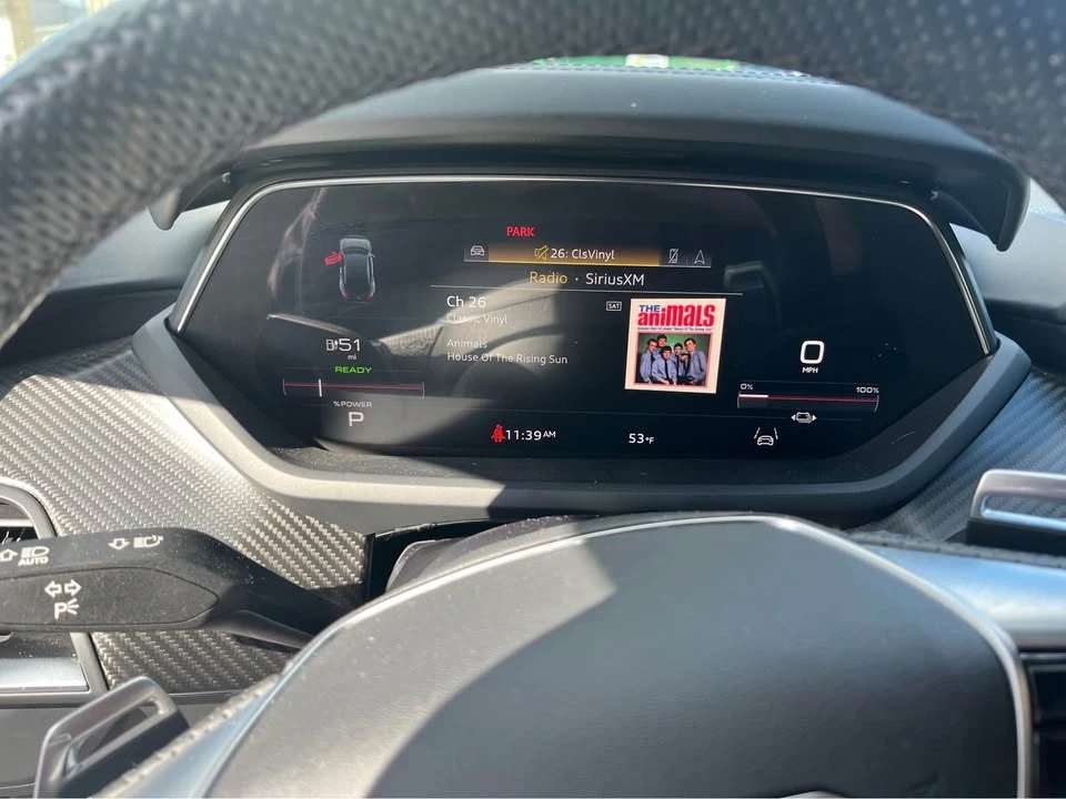2023 Audi e-tron GT - Image 10 of 12