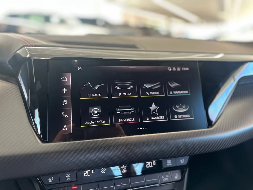 2023 Audi e-tron GT - Image 11 of 14