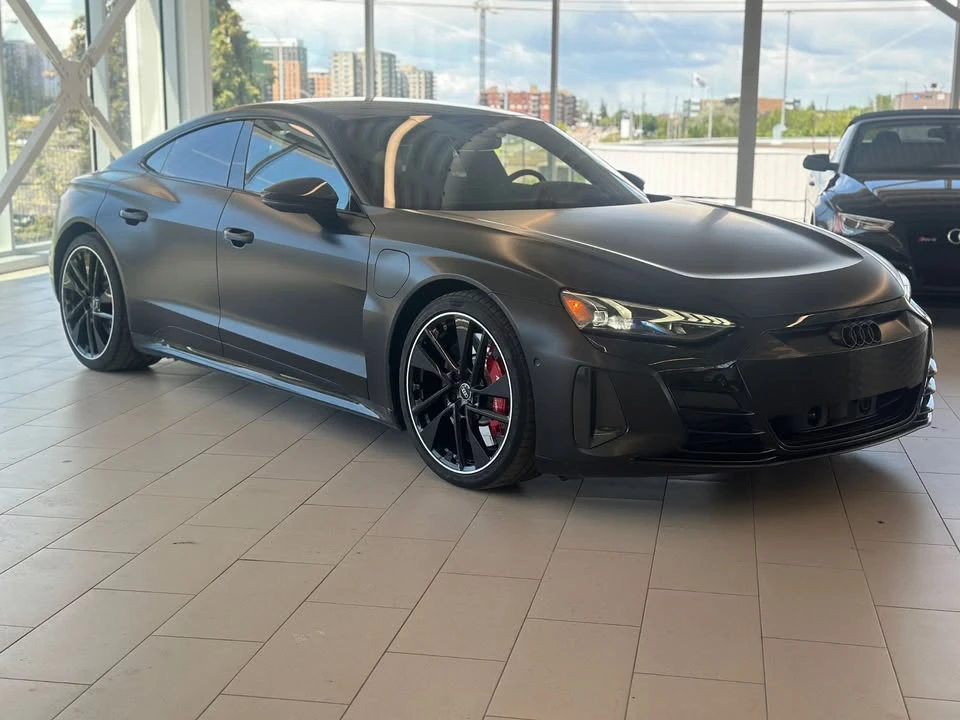 2023 Audi e-tron GT - Image 2 of 14