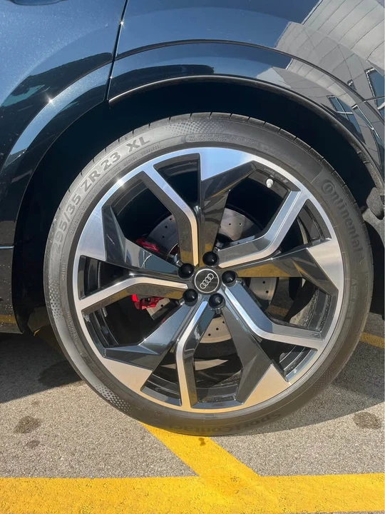2023 Audi RS Q8 - Image 7 of 10