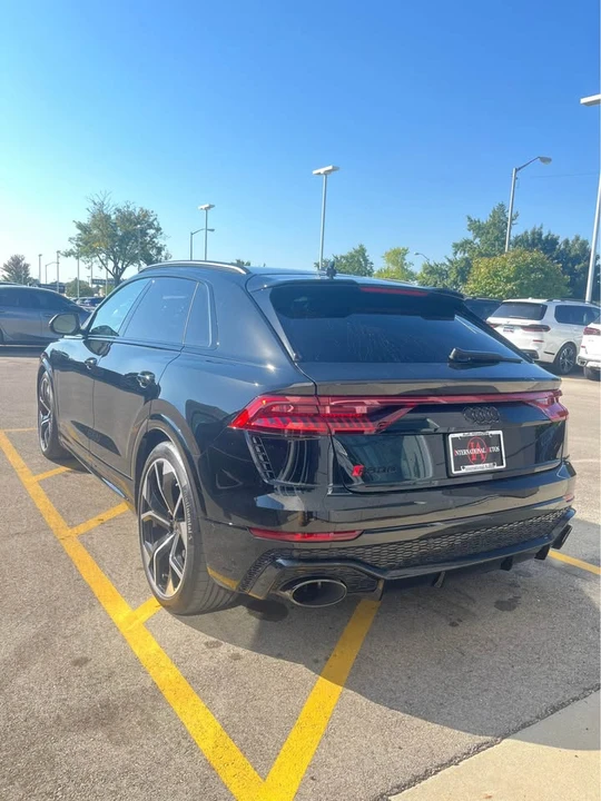 2023 Audi RS Q8 - Image 2 of 10