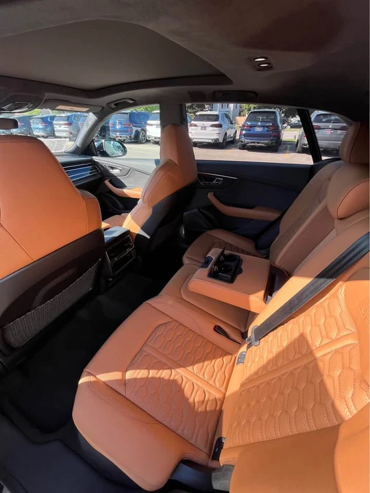 2023 Audi RS Q8 - Image 6 of 10
