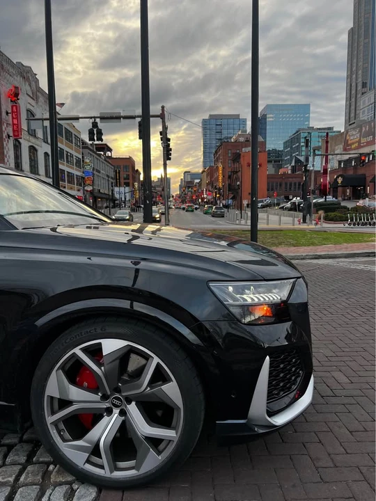 2023 Audi RS Q8 - Image 6 of 10