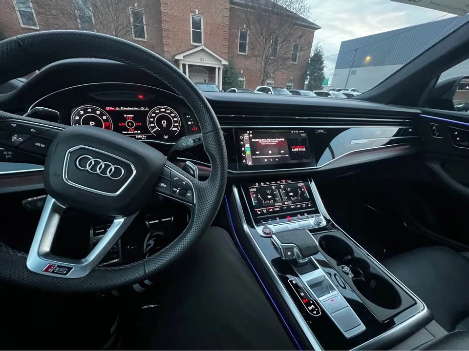 2023 Audi RS Q8 - Image 8 of 10