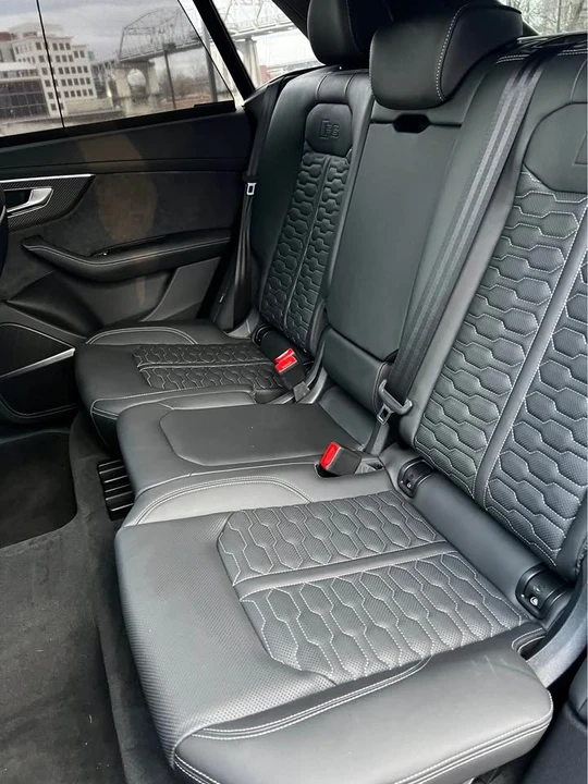2023 Audi RS Q8 - Image 2 of 10