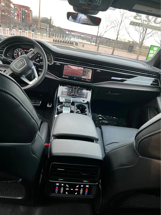 2023 Audi RS Q8 - Image 3 of 10