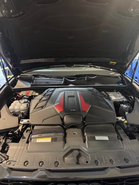 2023 Audi RS Q8 - Image 10 of 10