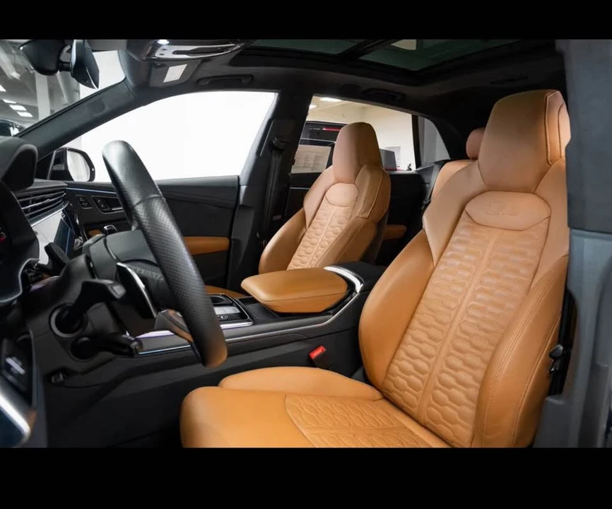 2023 Audi RS Q8 - Image 4 of 5