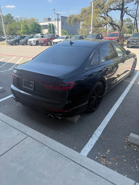 2023 Audi D5 S8 - Image 3 of 5