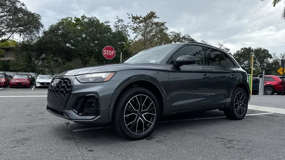 2023 Audi FY SQ5 - Image 2 of 7