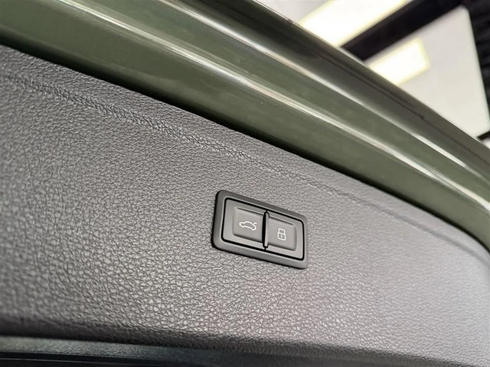 2023 Audi FY SQ5 - Image 14 of 20