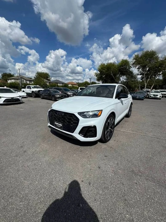 2023 Audi FY SQ5 - Image 2 of 11