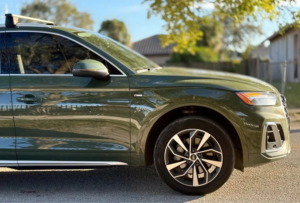 2023 Audi FY SQ5 - Image 2 of 13