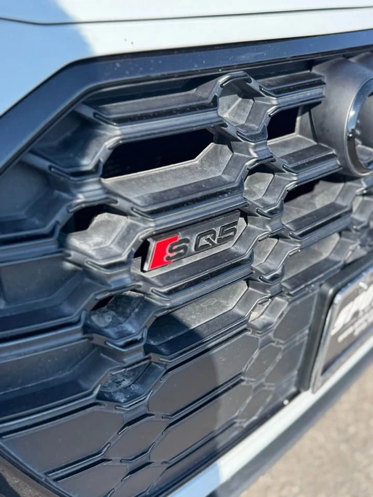 2023 Audi FY SQ5 - Image 3 of 17