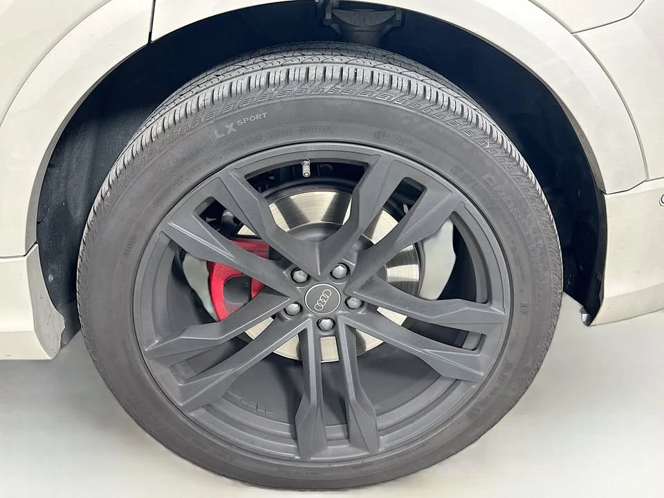 2023 Audi SQ8 - Image 8 of 15