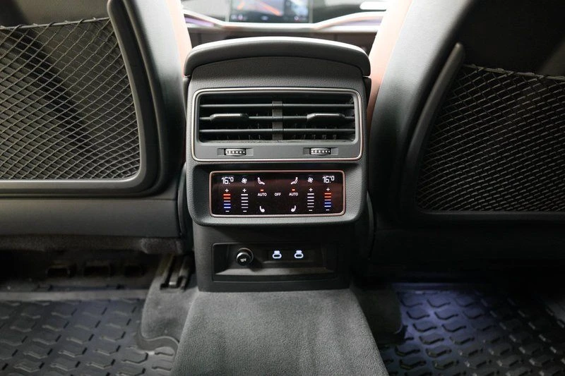 2023 Audi SQ8 - Image 19 of 20