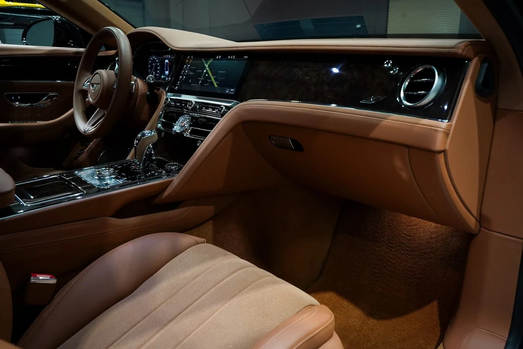 2023 Bentley Continental - Image 29 of 31